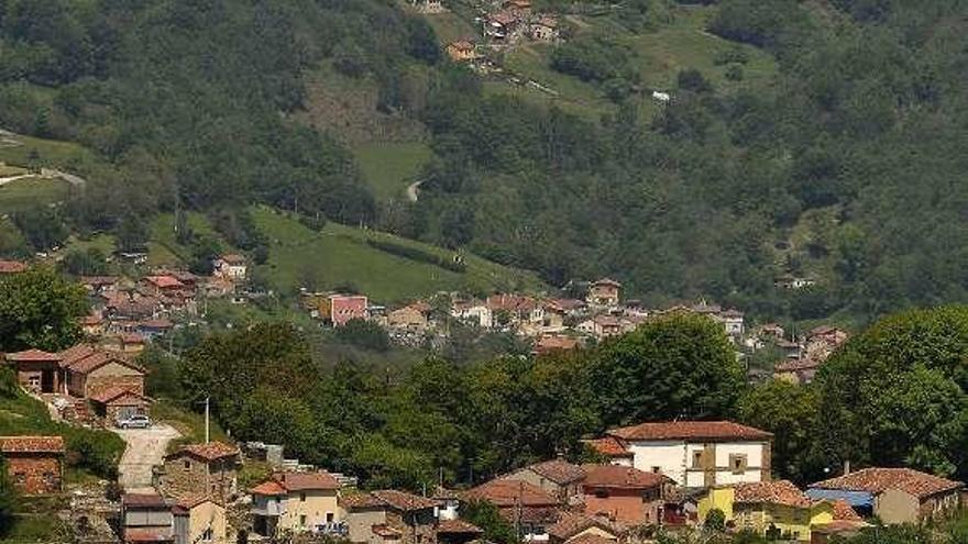 El Carbayu, en la zona rural del concejo de Langreo.