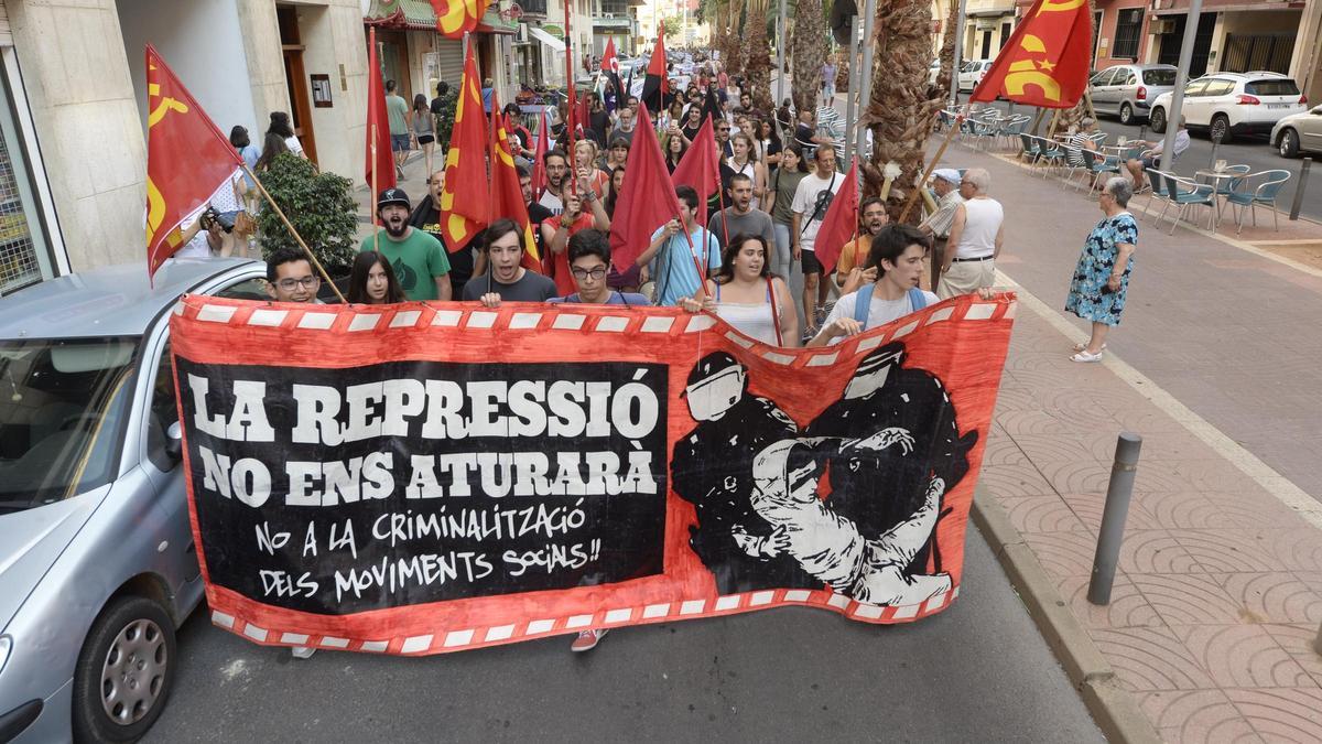Imagen de archivo de una concentración en Castelló contra la 'ley mordaza'.
