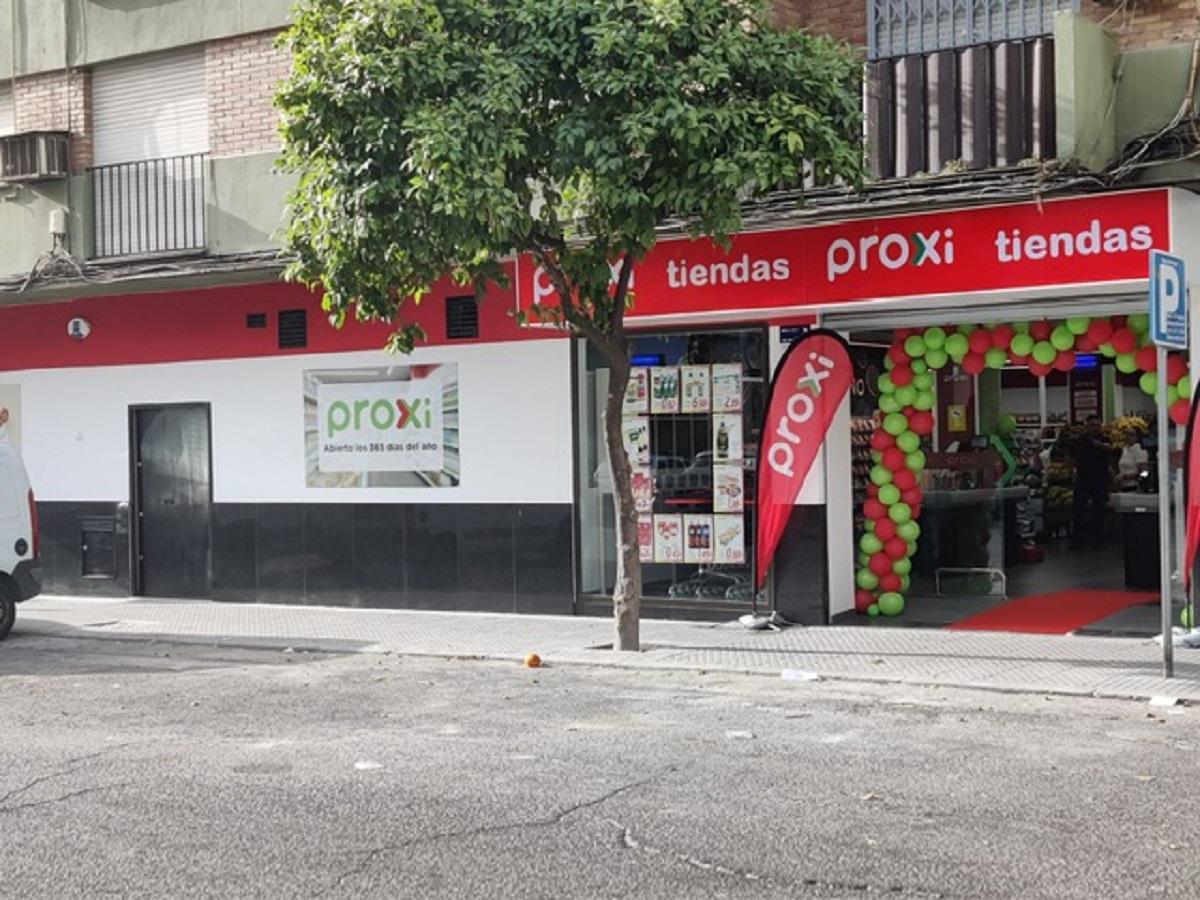 Tienda Proxi en el barrio de la Fuensanta.