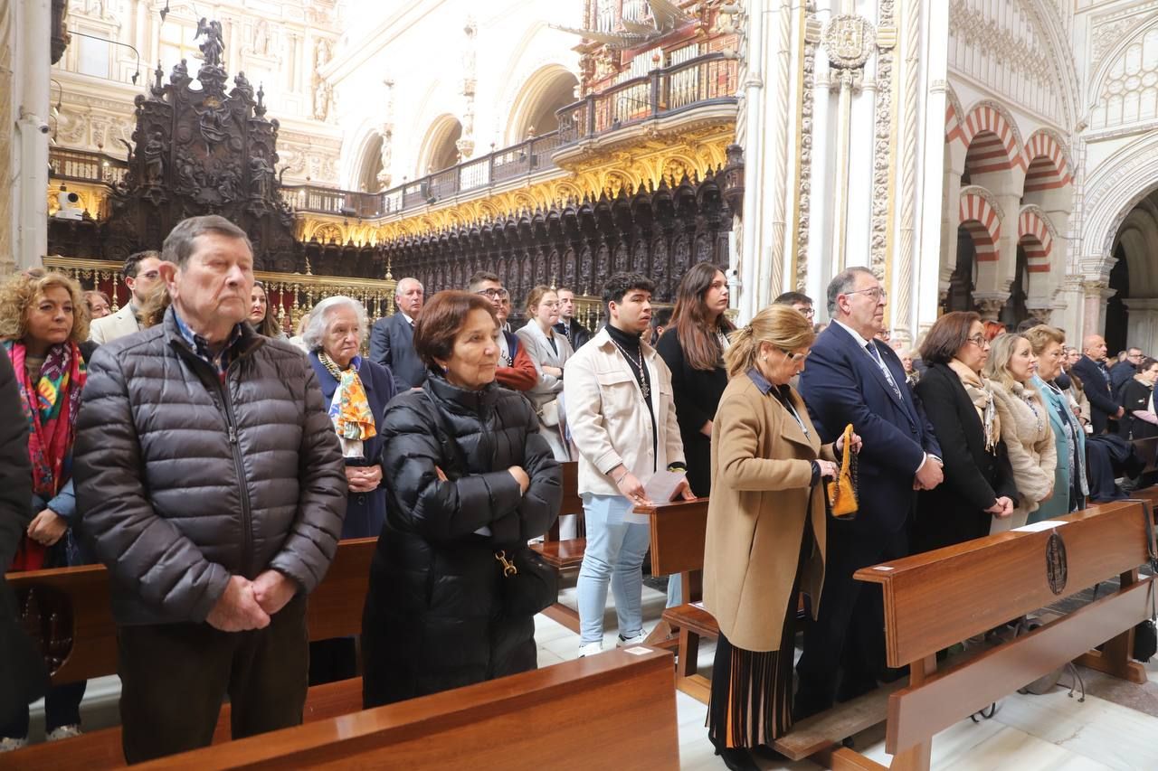 El obispo de Córdoba preside en la Catedral el Jubileo de las Cofradías