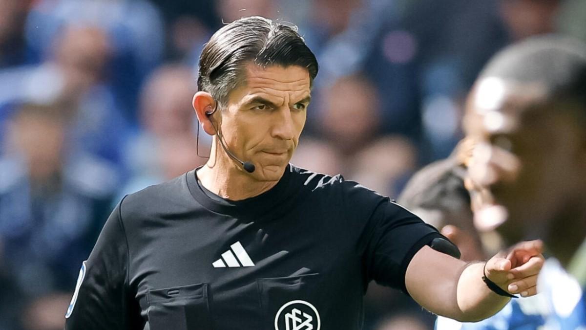 Deniz Aytekin, en su último partido como árbitro profesional