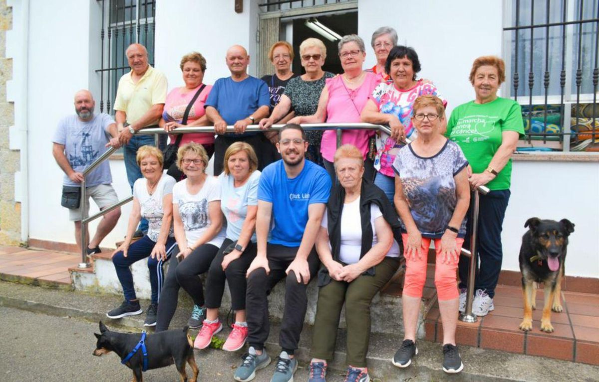 Los vecinos de Somines no paran