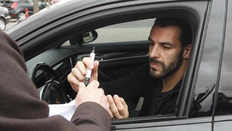 El Valencia confirma la cesión de Negredo al Middlesbrough