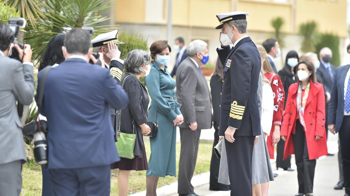 Los Reyes y sus hijas visitan Cartagena para la puesta a flote del submarino S81