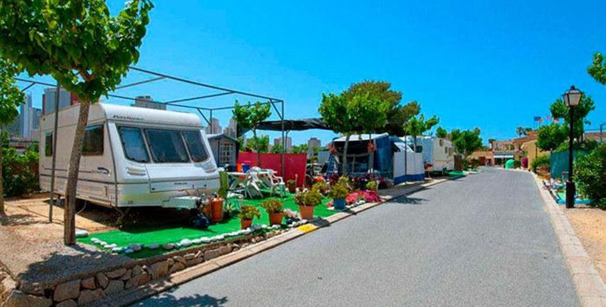 Elige el tipo de alojamiento que más se adapte a ti en el camping Villasol de Benidorm