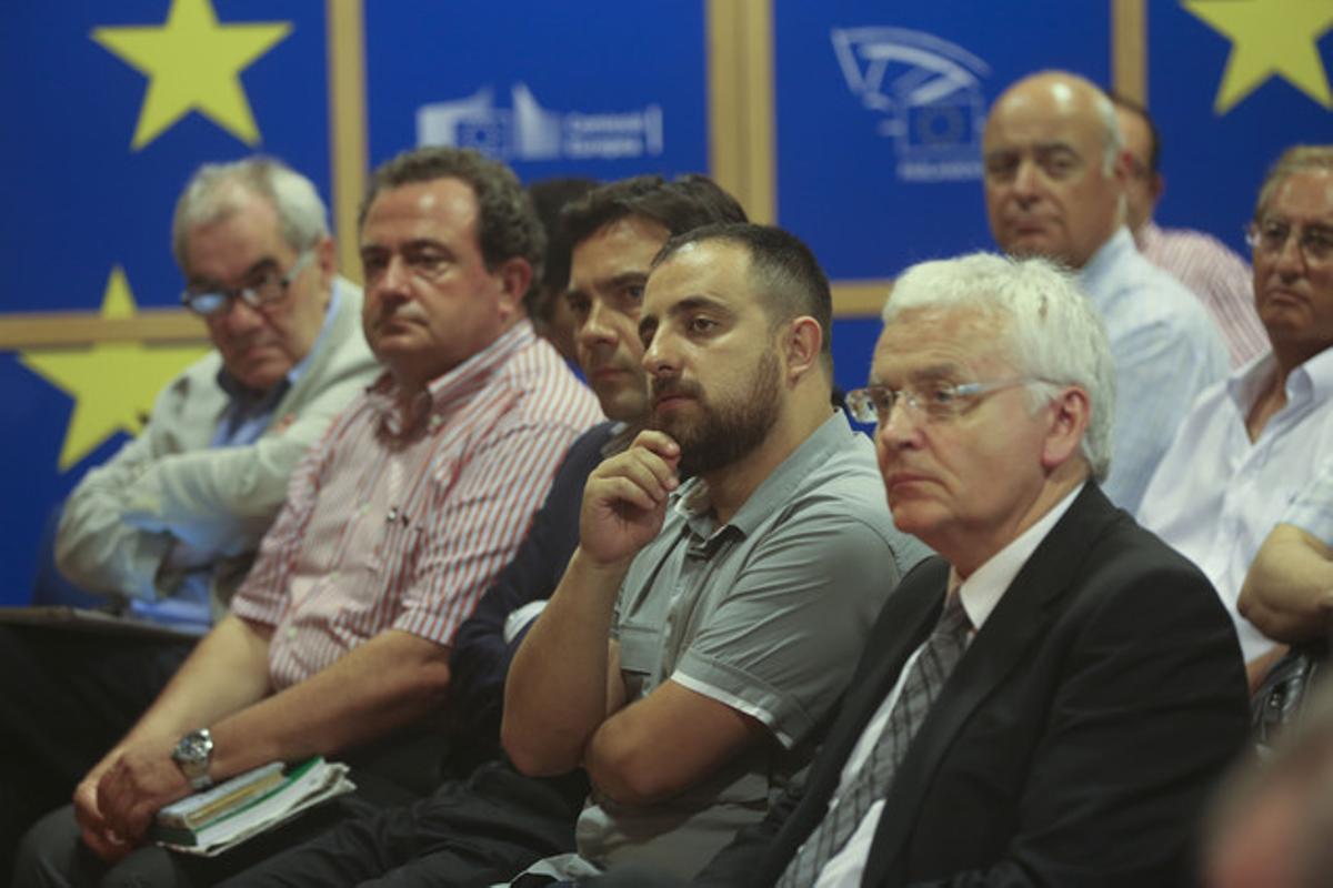 D’esquerra a dreta, Ernest Maragall , Bernat Joan, Max Vives Fierro, Fabian Mohedano i Ferran Mascarell, aquest dissabte a l’Auditori del Fòrum, durant l’acte d’ERC. D’esquerra a dreta, Ernest Maragall , Bernat Joan, Max Vives Fierro, Fabian Mohedano i Ferran Mascarell, aquest dissabte a l’Auditori del Fòrum, durant l’acte d’ERC.