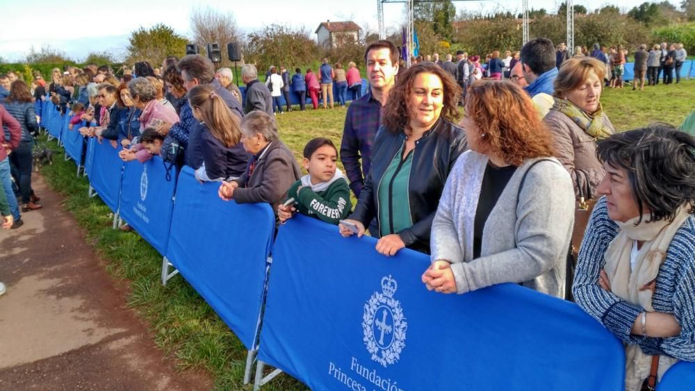 Poreñu celebra el Pueblo Ejemplar con los Reyes