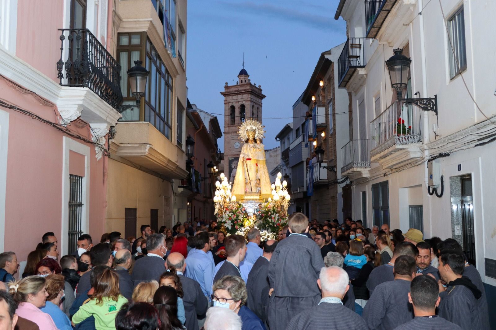 La imagen de la Virgen de los Desamparados retorna a la parroquia de San Luís Beltrán.