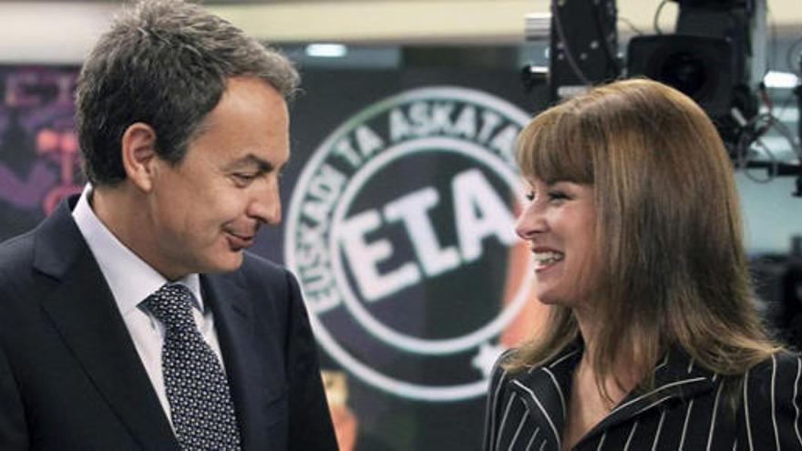 Zapatero advierte a ETA que el anuncio &quot;no sirve&quot;