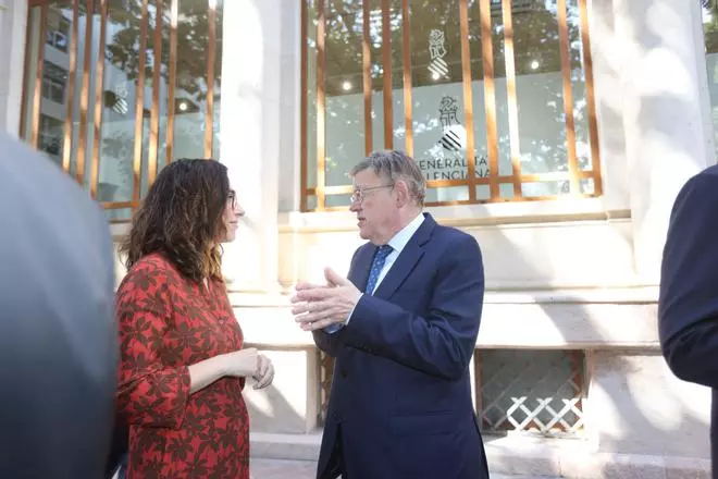 Pleno del Consell en el antiguo edificio de Correos de Gabriel Miró