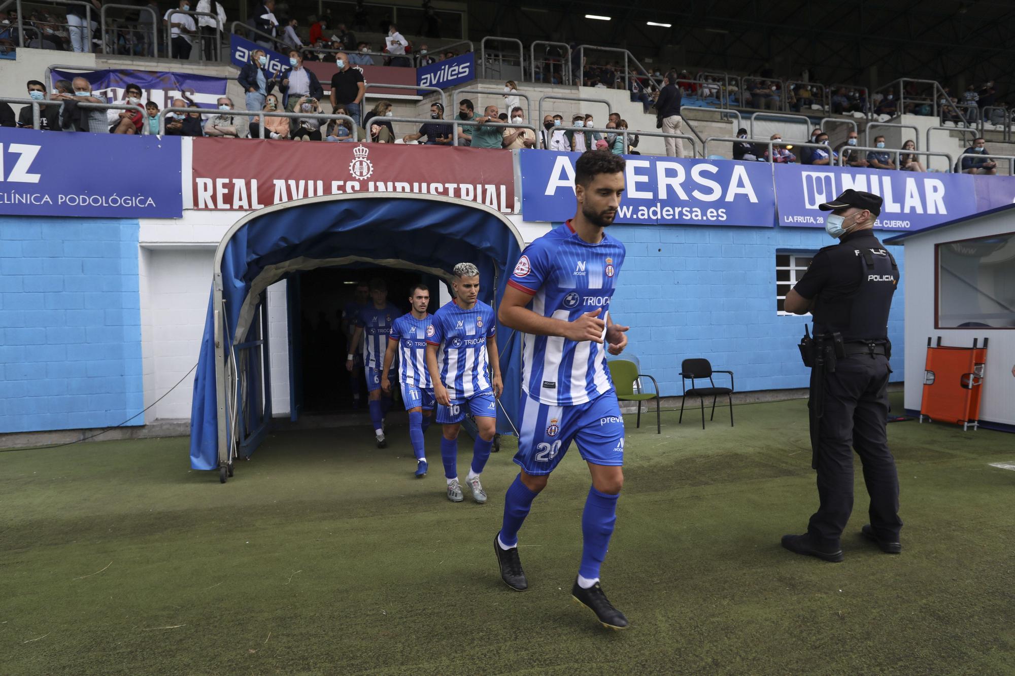 Las imágenes del partido del Oviedo contra el Avilés