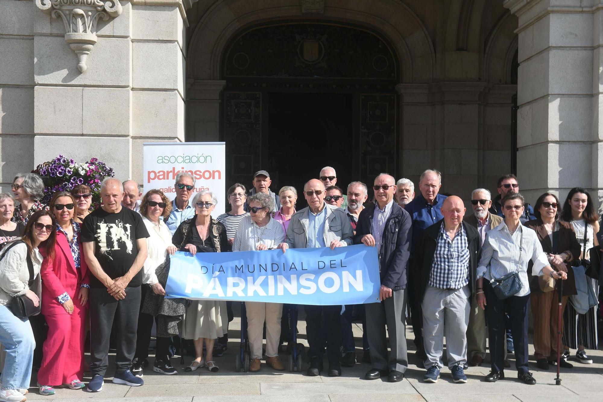 Lectura de un manifiesto en María Pita por el Día Mundial del Párkison
