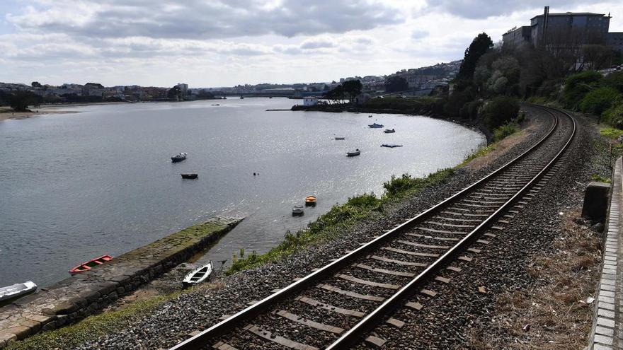 El Congreso respalda mejorar el tren entre A Coruña y Ferrol e iniciar el proyecto del baipás de Betanzos