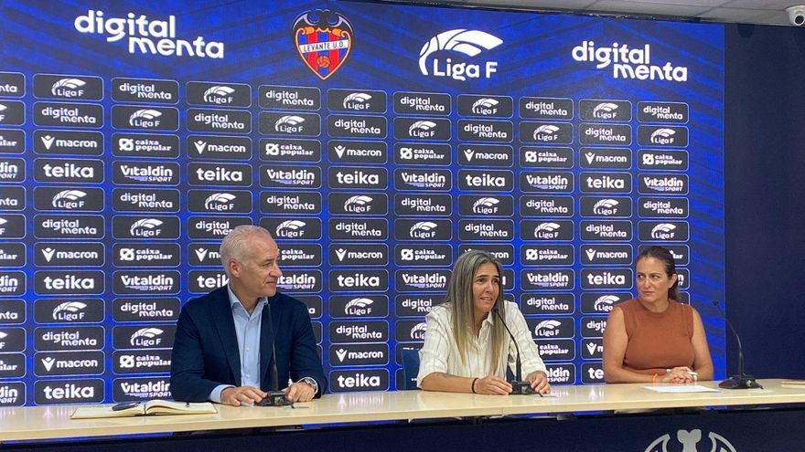 Emily Lima, en su presentación: &quot;Yo siempre intenté jugar en el Levante&quot;