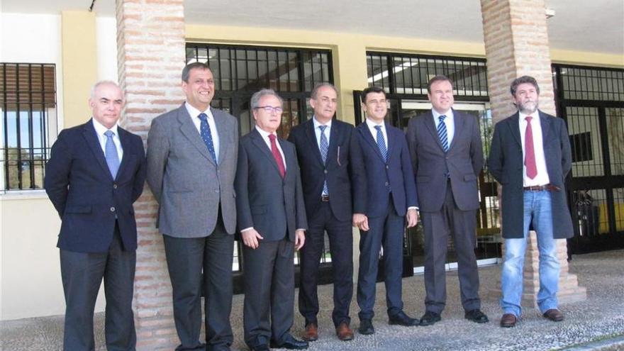 Loyola Andalucía firma un acuerdo para fomento de la actividad empresarial