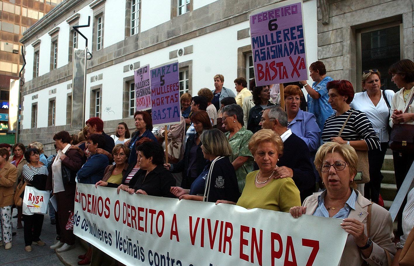 Manifestación en Príncipe contra la violencia machista en 2002