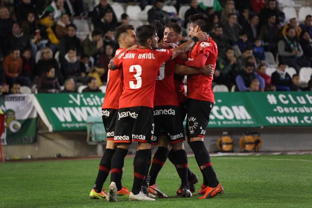 El Mallorca logra una victoria de oro en Córdoba