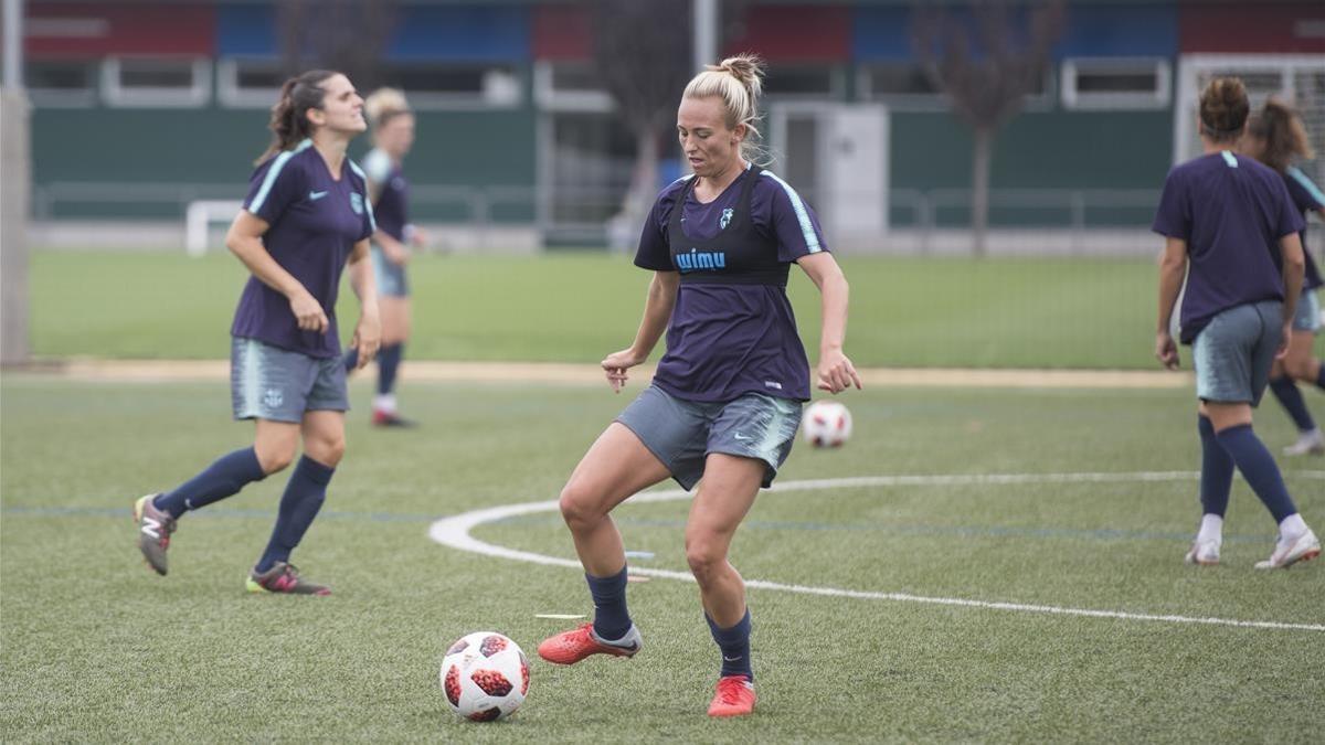 La inglesa Toni Duggan, autora del gol en la ida, en un reciente entrenamiento del Barça