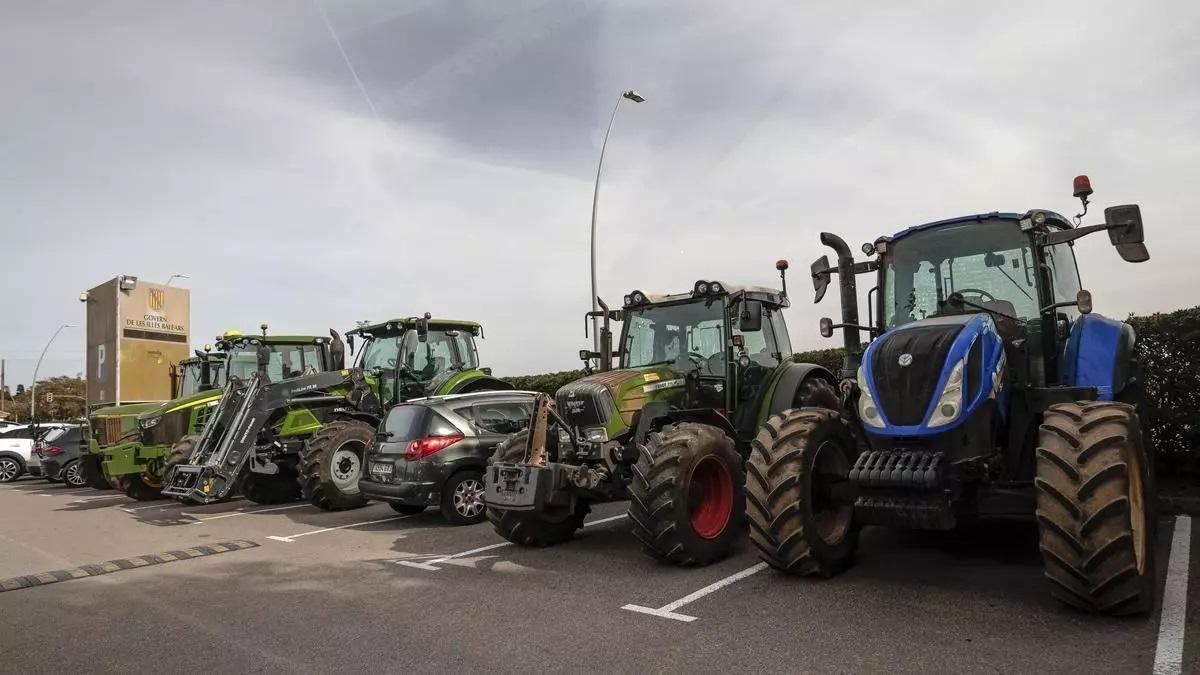Rund 150 Traktoren werden am Montag Richtung Palma rollen.