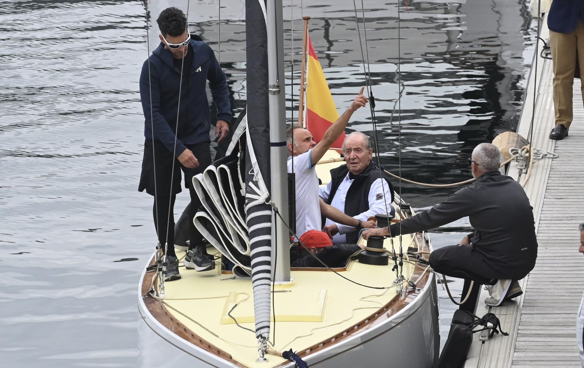 El rey emérito, Juan Carlos I, ya navega por aguas de Sanxenxo