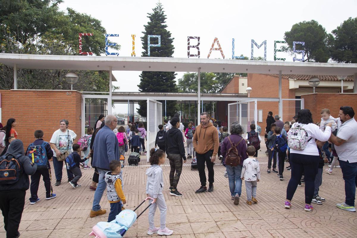 Ceip Balmes de Guadassuar, en el primer día de clase tras la dana.