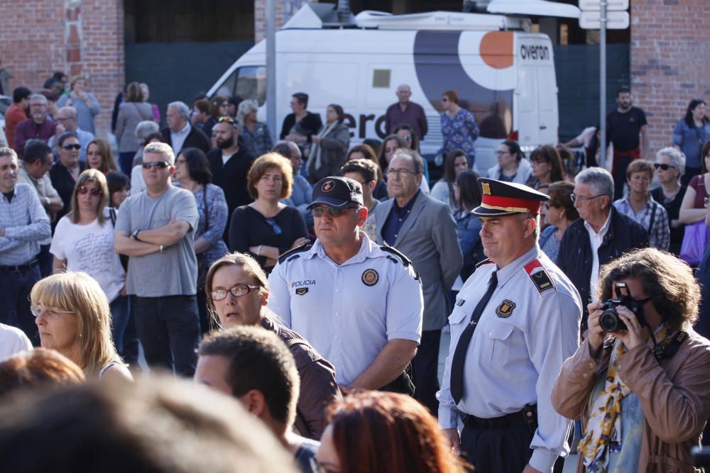 Multitudinari minut de silenci a Caldes per la tragèdia del Mas Oller