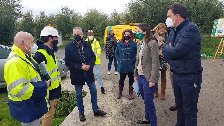 La Junta &quot;no puede abordar&quot; el demandado carril peatonal entre Las Navas y Moriles