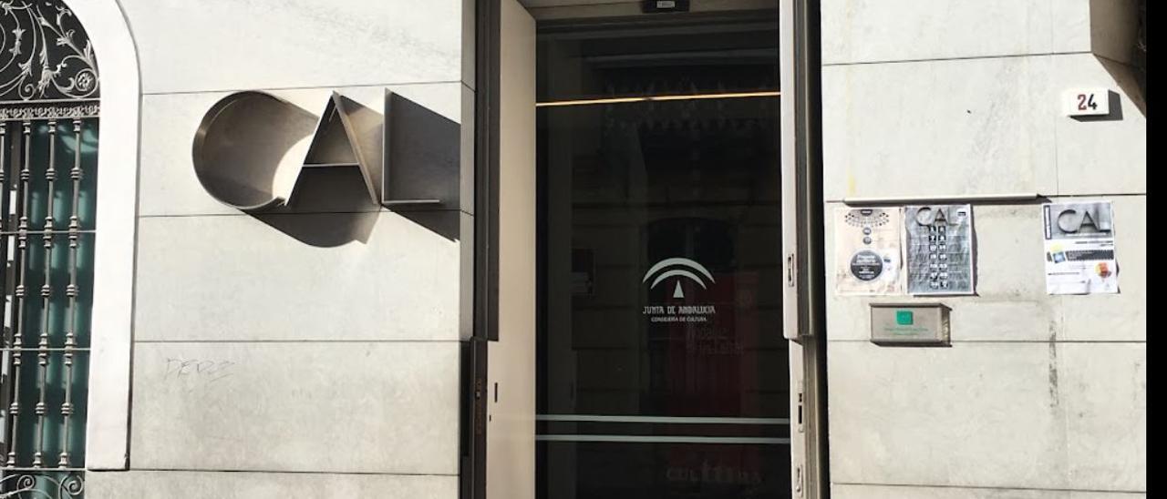 El Centro Andaluz de las Letras se ubica en la calle Álamos.