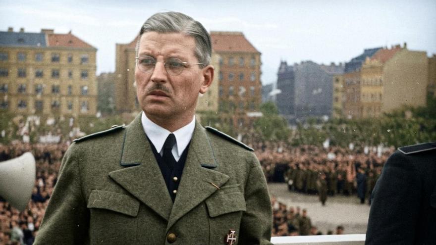 El canciller austriaco Schuschnigg envía un telegrama al führer para celebrar la normalización de las relaciones entre ambos países