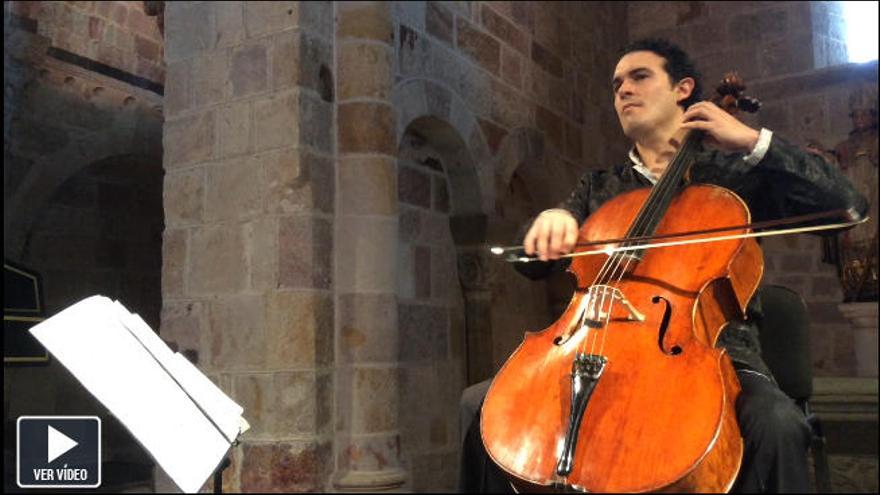 Pórtico de Zamora: La magia del violonchelo de Adolfo Gutiérrez Arenas