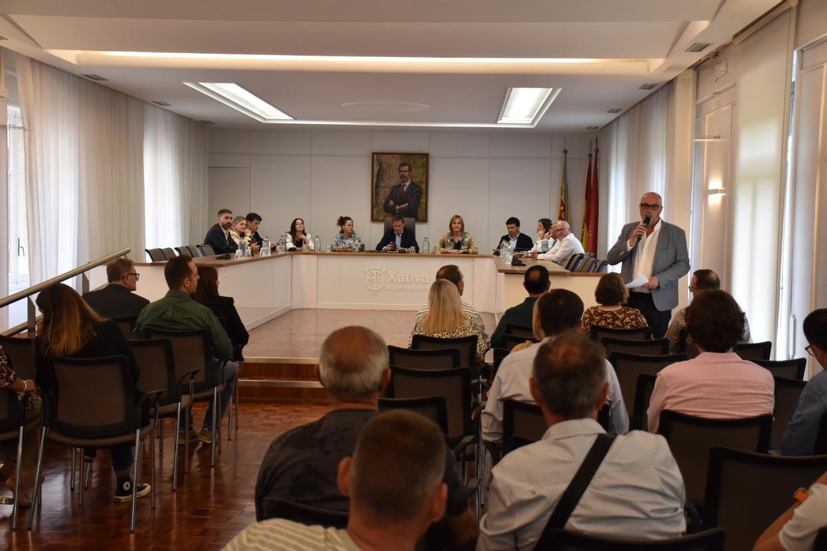 Acto de reconocimiento al personal jubilado del Ayuntamiento de Xàtiva, este viernes.