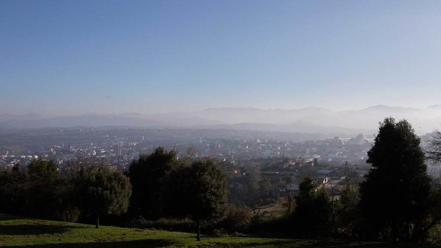 Imagen de Oviedo tomada ayer desde el Naranco.