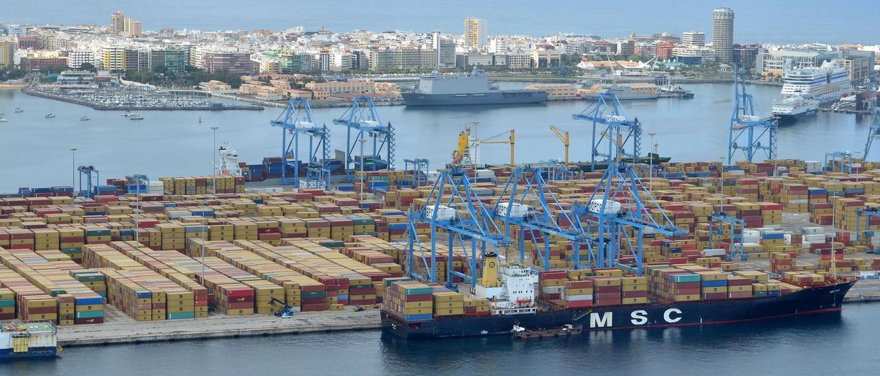 MSC seguirá en Las Palmas tras cerrar un acuerdo con la Autoridad Portuaria  - La Provincia