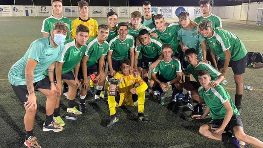 Jugadores del Córdoba CF B en pretemporada.