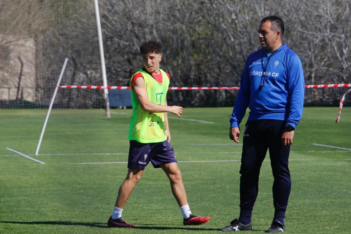 Germán Crespo, en la sesión de este jueves, junto a Armando Shashoua.