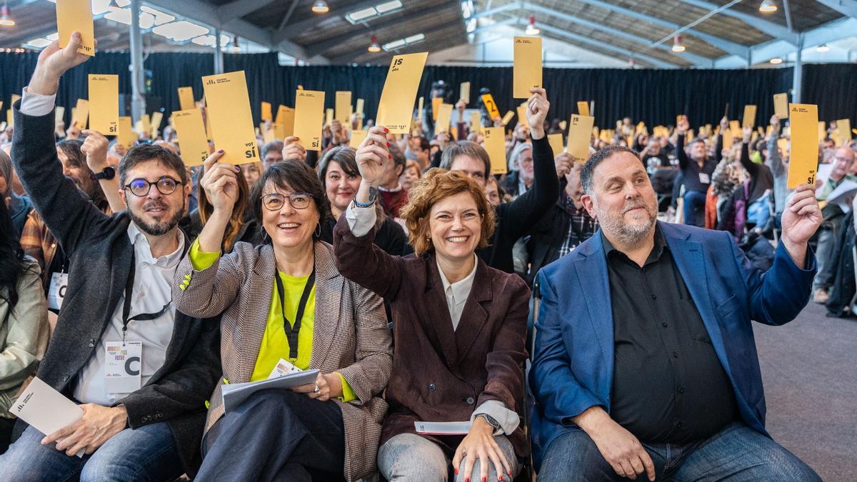 Oriol López, Diana Riba, Elisenda Alamany y Oriol Junqueras en el congreso de ERC.