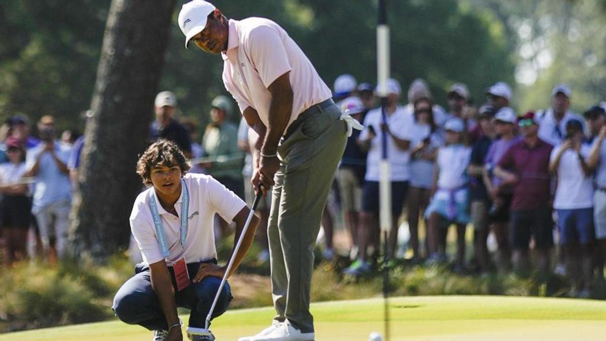 Tiger Woods y su hijo Charlie, en el US Open.