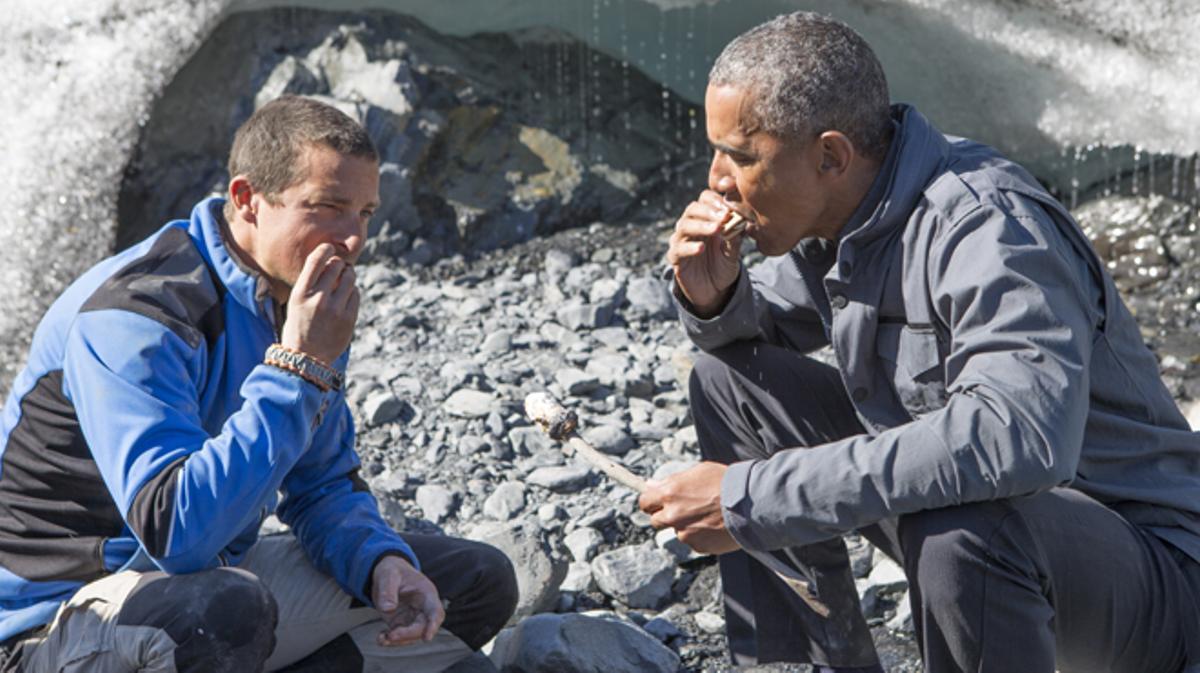 Vídeo promocional del programa de Bear Grylls con el presidente Barak Obama en Alaska. 