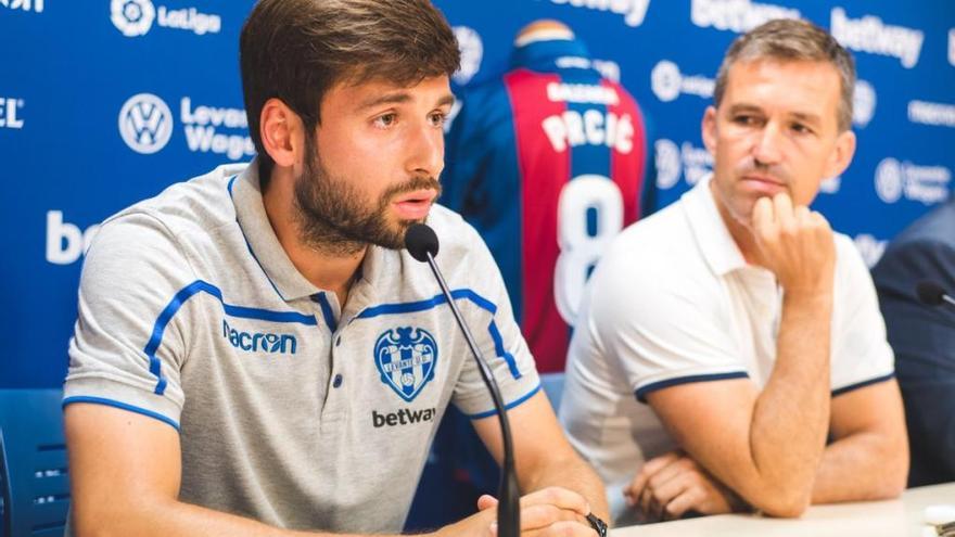 Prcic, presentado como nuevo jugador del Levante UD.