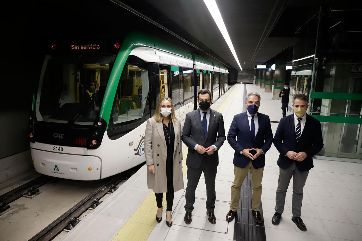 Pruebas en el tramo del metro de Málaga y visita a la estación de Atarazanas