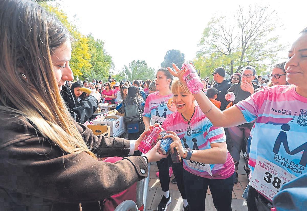 Los patrocinadores de la XI Carrera de la Mujer.