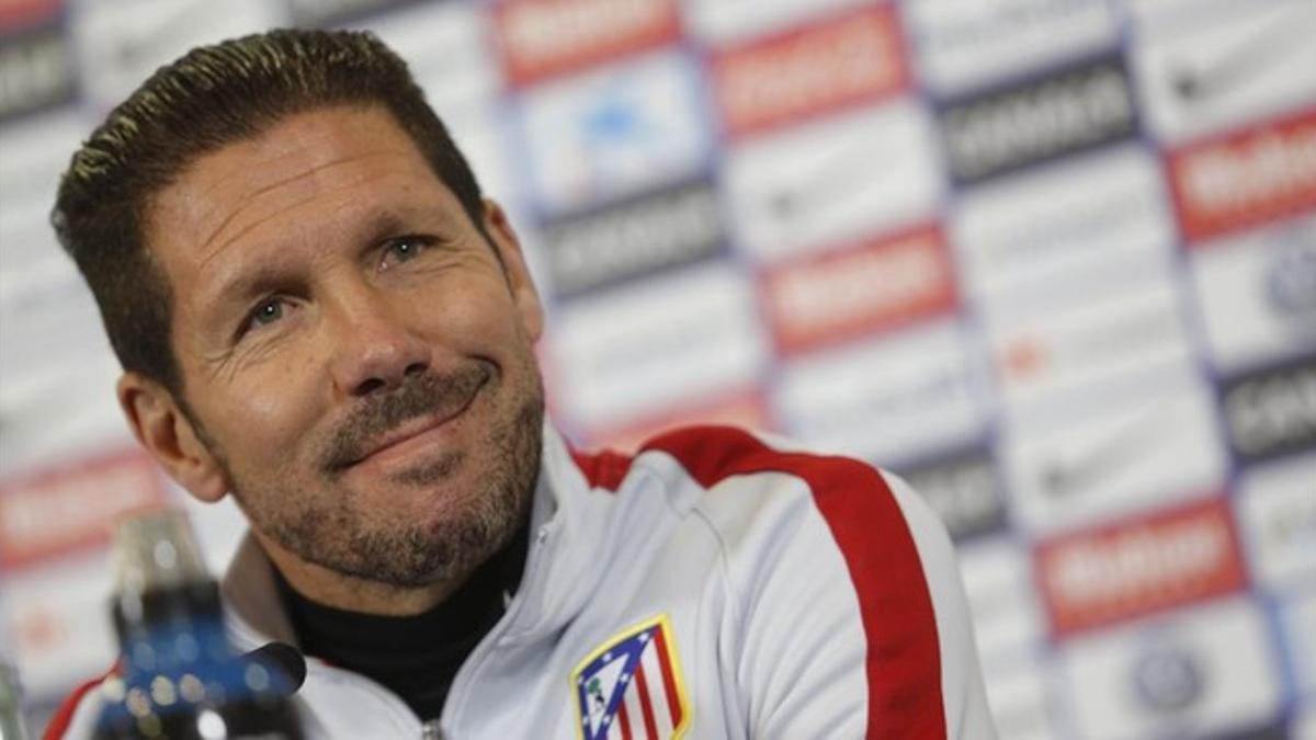 Simeone, en una rueda de prensa en el Calderón.