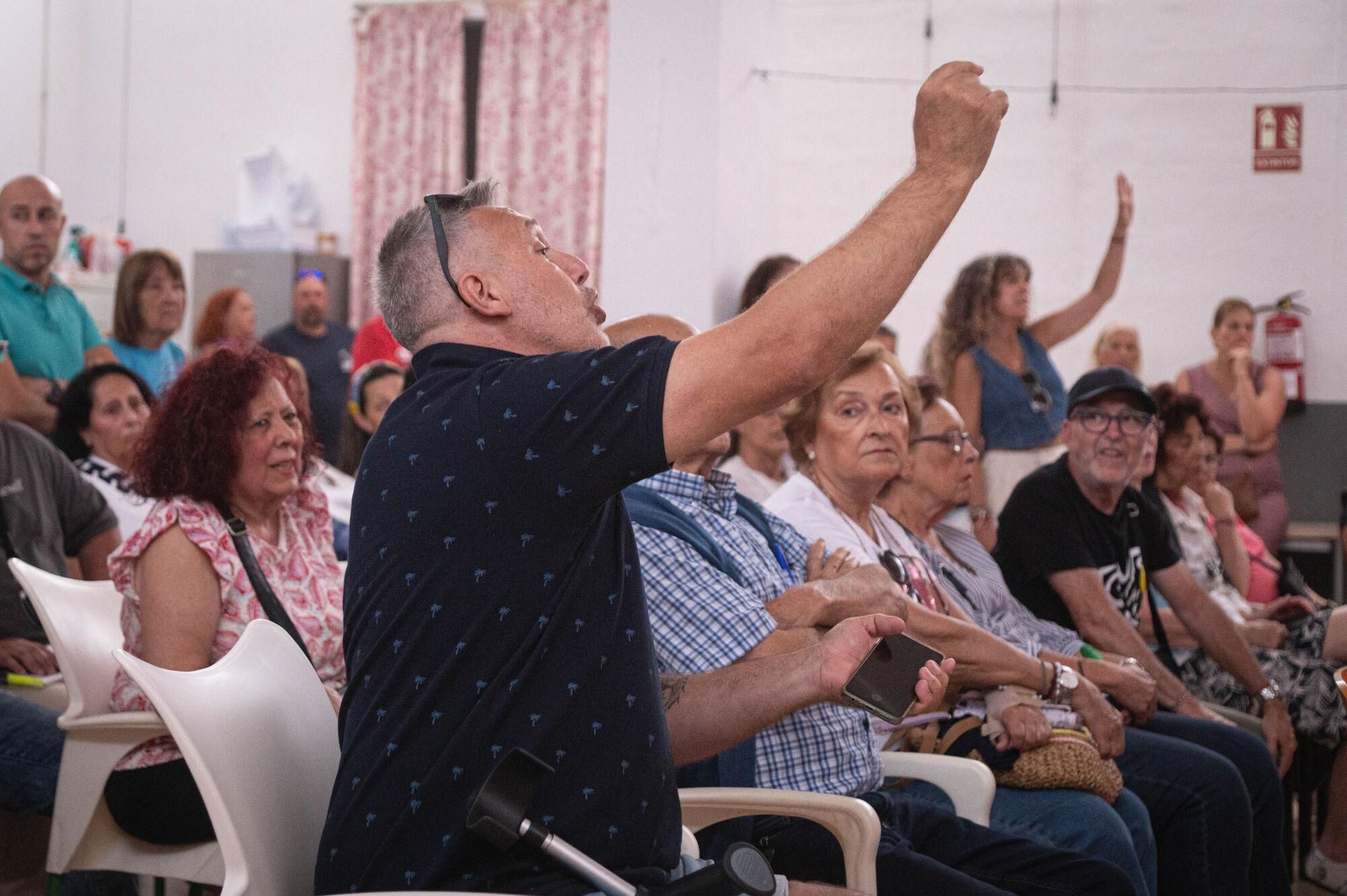 Asamblea en el barrio de La Salud sobre los aparcamientos