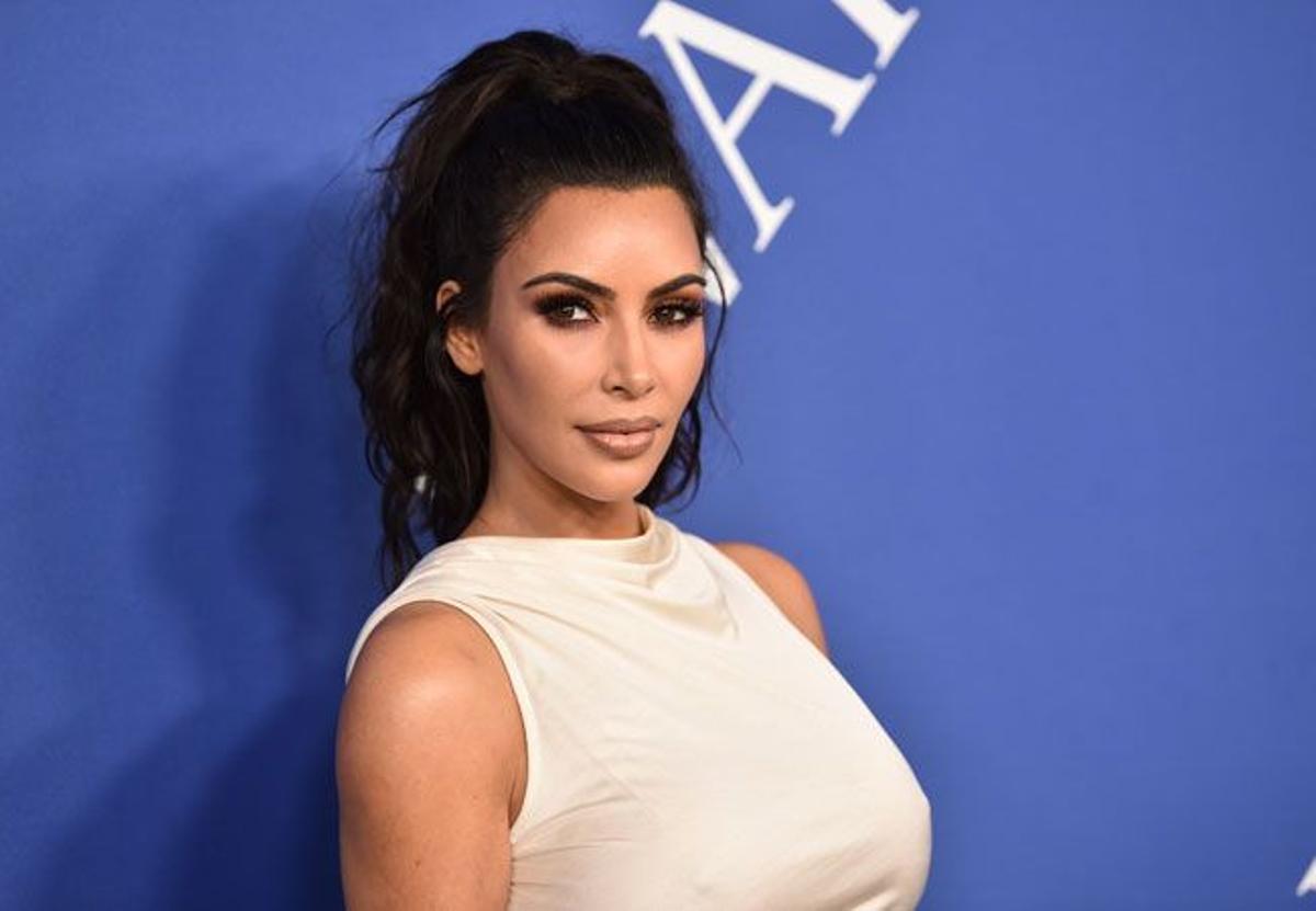 Kim Kardashian premiada como reina de las redes sociales