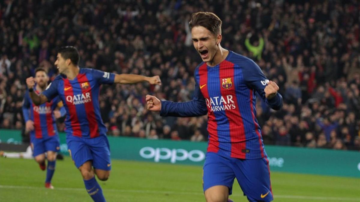 Denis Suárez celebra el primer gol