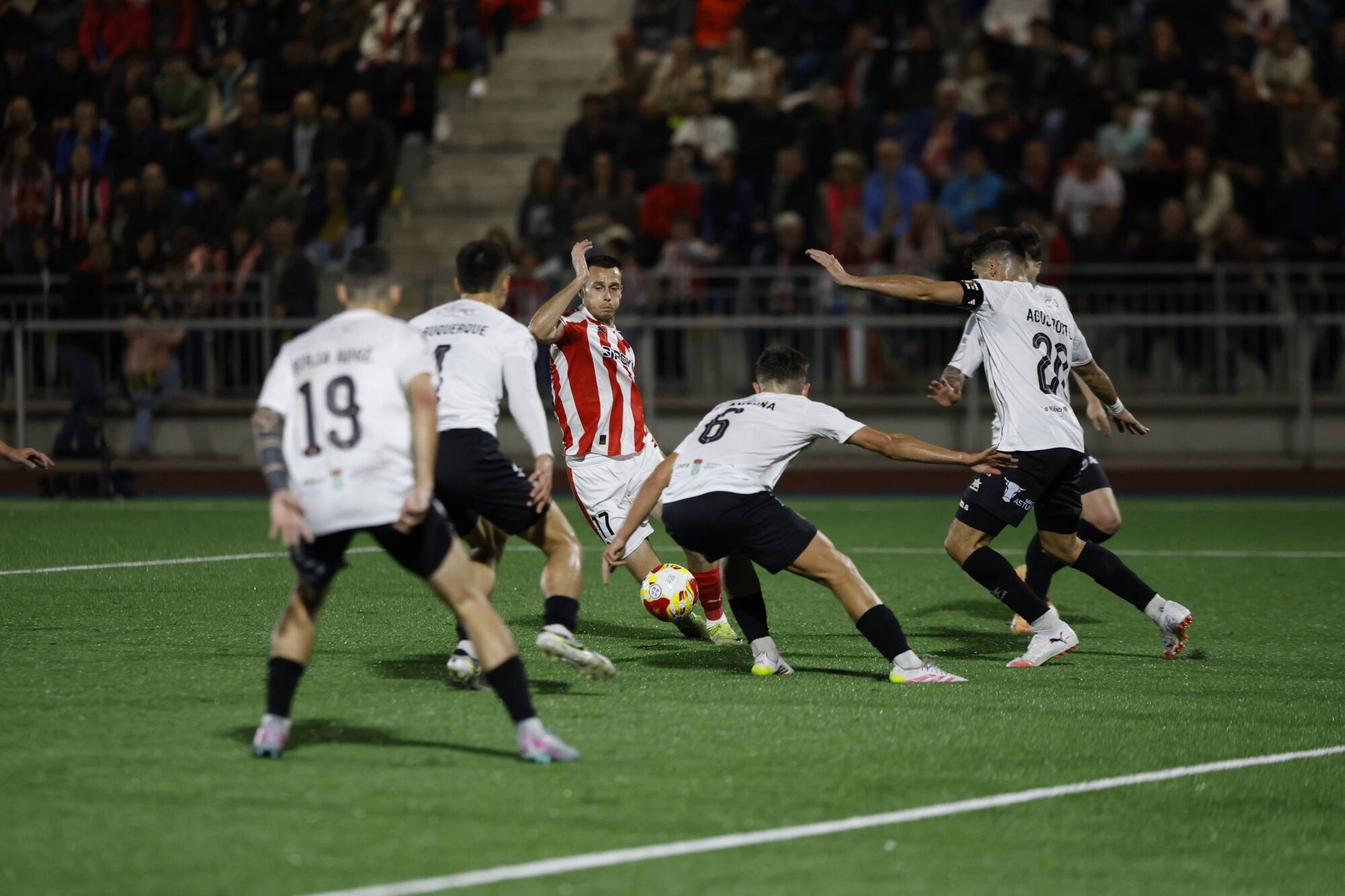 EN IMÁGENES: Gran ambiente en Mieres para el Caudal-Sporting de Copa del Rey