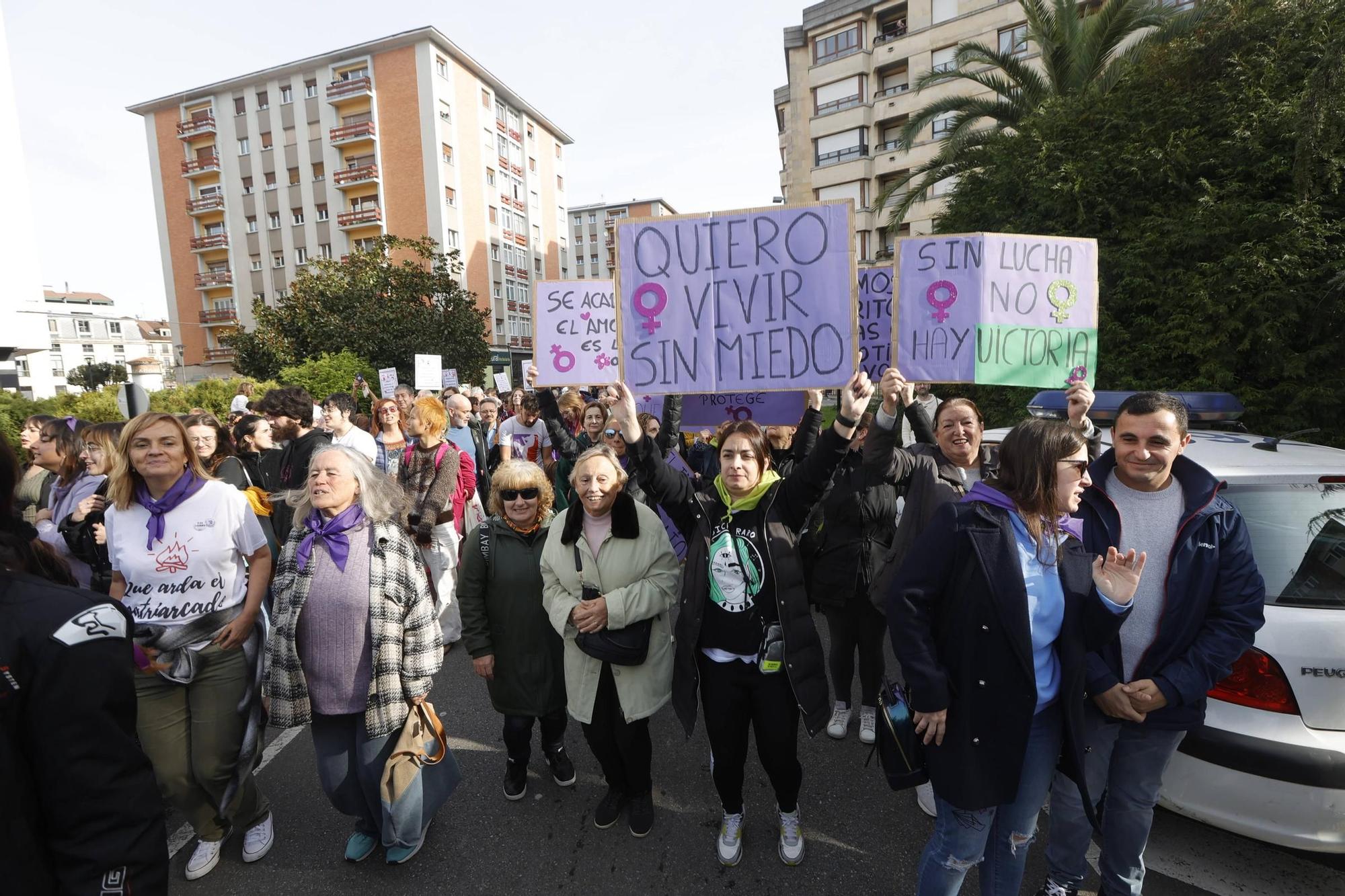 Así fue la manifestación del 25N en Pola de Siero