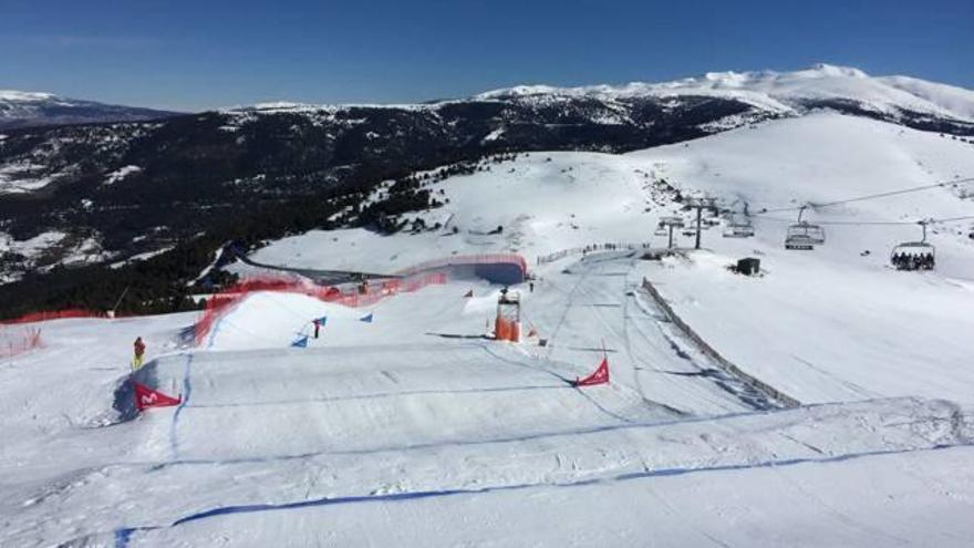 Una fotografia d&#039;arxiu de La Molina amb neu.