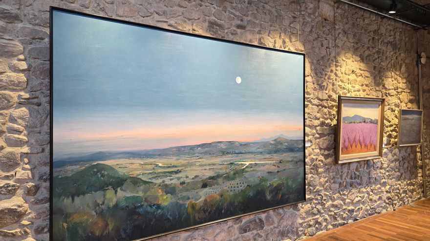Calonge inaugura una exposició dedicada a la carrera pictòrica de Lluís Roura