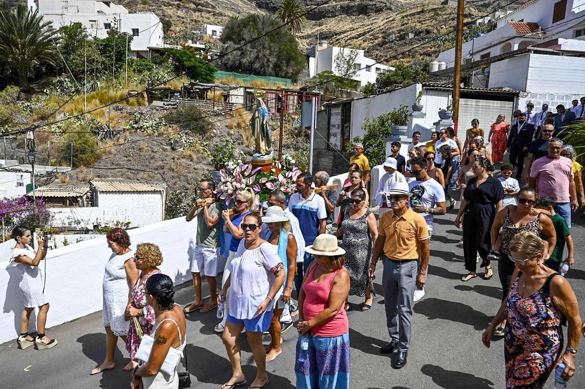 Procesión de La Milagrosa, patrona del Risco de Faneque, Agaete